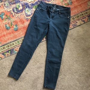 Torrid Denim jeggings with triple button